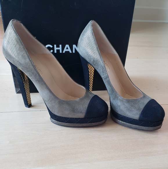 CHANEL Shoes - sold ✅Chanel Two-tone Round Cap Toe Escarpins Pumps 39.5